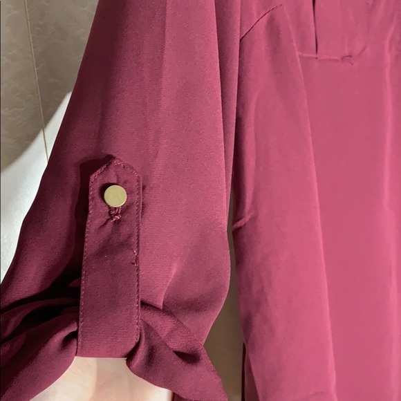 Iris Los Angeles Maroon chiffon tab sleeve top large new - Picture 3 of 5